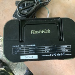 R7④中古ポータブル電源flash fishの画像