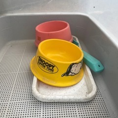 猫のトイレ🚽と小型犬のゲージ🐶の2点セットの画像