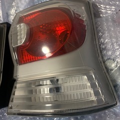 L375 タントカスタム前期テール左右セット‼️の画像