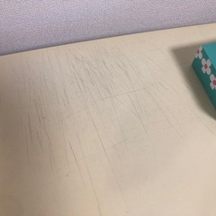 テーブル（高さ調整可）の画像