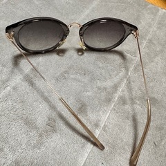 オシャレなサングラスの画像