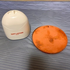 温泉卵調理器具とピザストーンの画像