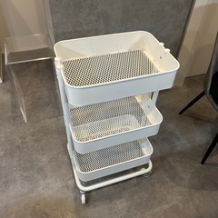 IKEA ワゴンの画像