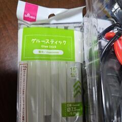 グルーガンとグルースティックのセットの画像