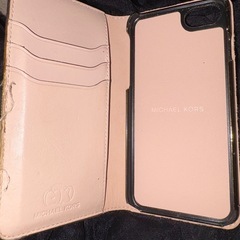 マイケルコース手帳型iPhoneケースの画像
