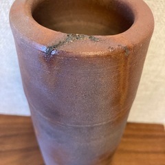 備前焼　森本英助　備前緋襷筒花生の画像