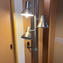 電気スタンド　照明スタンドの画像