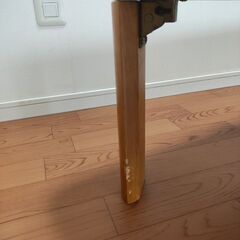 ダイニングテーブルの画像