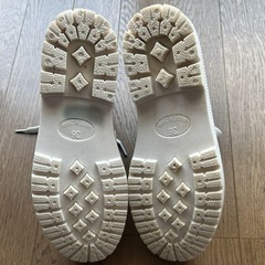 ベージュ ハイカット レインシューズの画像