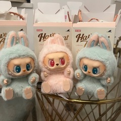 ラブブ　Labubuの画像