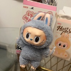 ラブブ　Labubuの画像