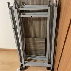 ハンガーラックの画像