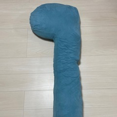 ニトリ　頭も支える抱き枕　カバー付きの画像