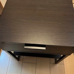 IKEA ダークブラウン サイドテーブル 引き出し付きの画像
