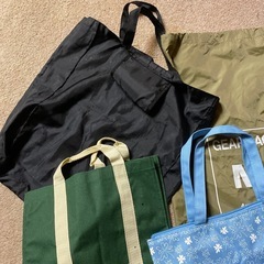 買い物袋5つの画像