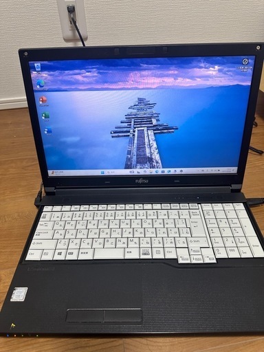 富士通 LIFEBOOK A577/SX メモリ4GB SSD 128GB