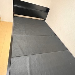 ベッド(マットレスなし)の画像
