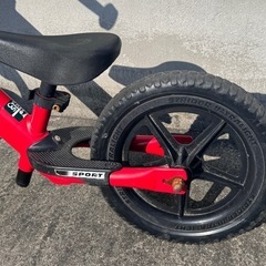 ストライダー  赤の画像