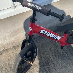 ストライダー  赤の画像