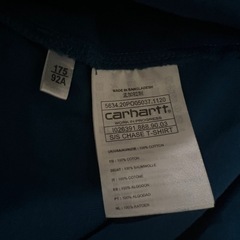 カーハートTシャツの画像