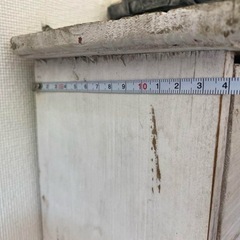 ヴィンテージ風壁掛けラック　ミニカー付の画像