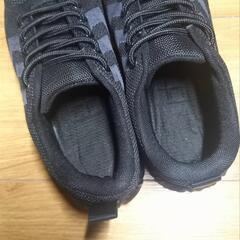 ●新品●未使用●スニーカータイプの安全靴の画像