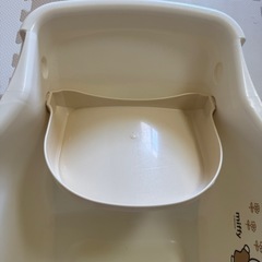 ミッフィー　ベビーバス　ヘッドレスト付の画像