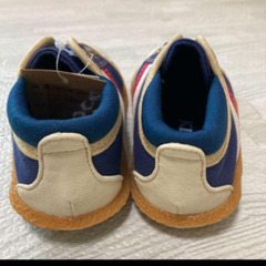 【新品タグ付】子供用スリッポン13センチの画像