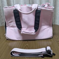 （お話中）ペット用キャリーバッグの画像