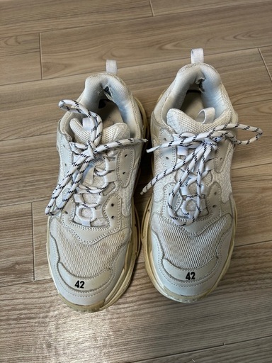 BALENCIAGA Triple S バレンシアガ トリプルS スニーカー