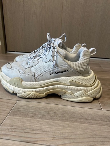 BALENCIAGA Triple S バレンシアガ トリプルS スニーカー