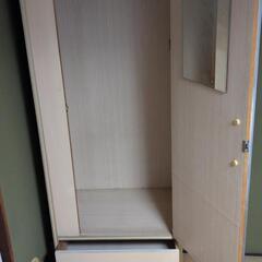 ただで差し上げます。　単身者向け、子供部屋向け、小型タンスの画像