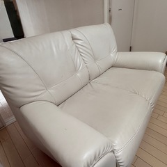 【無料】ホワイトソファの画像