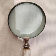 アンティーク? 虫眼鏡の画像