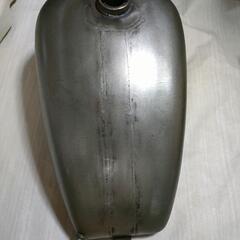 部品屋K&Wシャドウ400用 スポーツスタータンクの画像