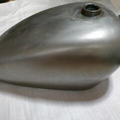 部品屋K&Wシャドウ400用 スポーツスタータンクの画像