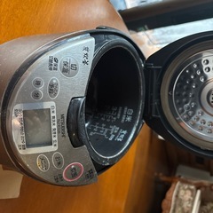 早めに引き取りに来られる方優先三菱　炊飯器の画像