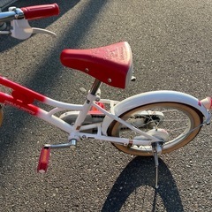 子供用自転車 ハローキティ 16インチ あさひコラボレーションモデル 補助輪アリの画像
