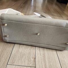 未使用に近い美品FURLA　バッグの画像