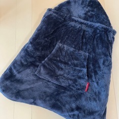 抱っこ紐ケープ リバーシブルダウン ケープの画像