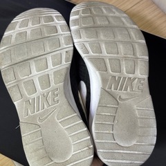 【軽量】NIKE スニーカー　23cmの画像