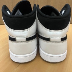 ナイキ エアジョーダン１ ミッド オメガ 28cmの画像