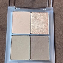 CLIO アイシャドウパレットの画像