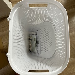 洗濯物カゴ　の画像