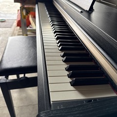 チェックOK　YAMAHA 電子ピアノ イス付　YDP-162B の画像