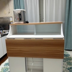引っ越しに伴いまとめてのお取引の方でお願い致します。お取引場所は千葉県千葉市になります。ほぼ美品なので無料ではありません。の画像