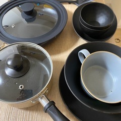 キッチン用品一式の画像