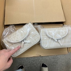新品未使用未開封　ソフィーナオリジナル　コスメポーチ　複数個ありの画像