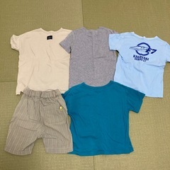 100.110男の子　半袖、長袖、トレーナー、半ズボンの画像