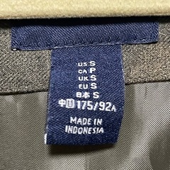 GAP カモフラージュ ダウンジャケット Sサイズの画像